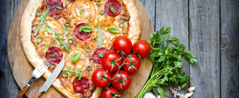 /img/bigstock-Pizza-heart-shape-with-cheese--61531571.jpg banner